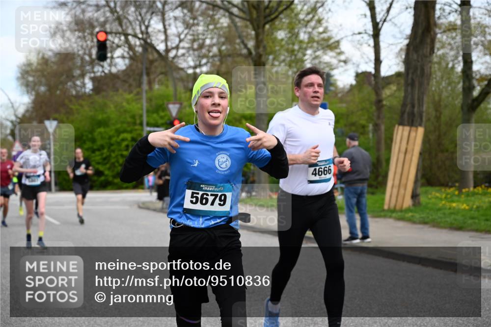 12.04.2026 - 45. Internationalen Wilhelmsburger Insellauf J. Mangold http://msf.ph/oto/9510836 12.04.2026 13:01:26 Ziel 3437, 2578, 4937, 5135, 5186, 4765, 5167, 4869, 5636, 3954, 5182, 4778, 5692, 4644, 4925, 5351, 5140, 4965, 3154, 4754, 4890, 4888, 4889, 5349, 3726, 5679, 5472, 5807, 5782, 4666, 5781, 5796, 2675, 2736, 3995, 5188, 5852, 5852, 3626, 5409, 5059, 2083, 5176, 4423, 2185 meine-sportfotos.de