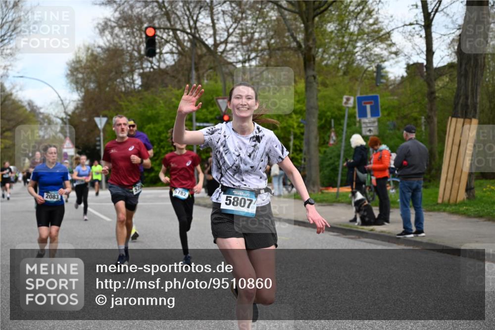 12.04.2026 - 45. Internationalen Wilhelmsburger Insellauf J. Mangold http://msf.ph/oto/9510860 12.04.2026 13:01:28 Ziel 5135, 5186, 4765, 5167, 4869, 5636, 3954, 5182, 4778, 5692, 4644, 4925, 5351, 5140, 4965, 3154, 4754, 4890, 4888, 4889, 5349, 3726, 5679, 5472, 5807, 5782, 4666, 5781, 5796, 2675, 2736, 2736, 3995, 5188, 5852, 3626, 5409, 5059, 2083, 5176, 4423, 2185, 5100 meine-sportfotos.de