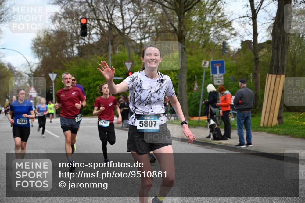 12.04.2026 - 45. Internationalen Wilhelmsburger Insellauf J. Mangold http://msf.ph/oto/9510861 12.04.2026 13:01:28 Ziel 5135, 5186, 4765, 5167, 4869, 5636, 3954, 5182, 4778, 5692, 4644, 4925, 5351, 5140, 4965, 3154, 4754, 4890, 4888, 4889, 5349, 3726, 5679, 5472, 5807, 5782, 4666, 5781, 5796, 2675, 2736, 2736, 3995, 5188, 5852, 3626, 5409, 5059, 2083, 5176, 4423, 2185, 5100 meine-sportfotos.de
