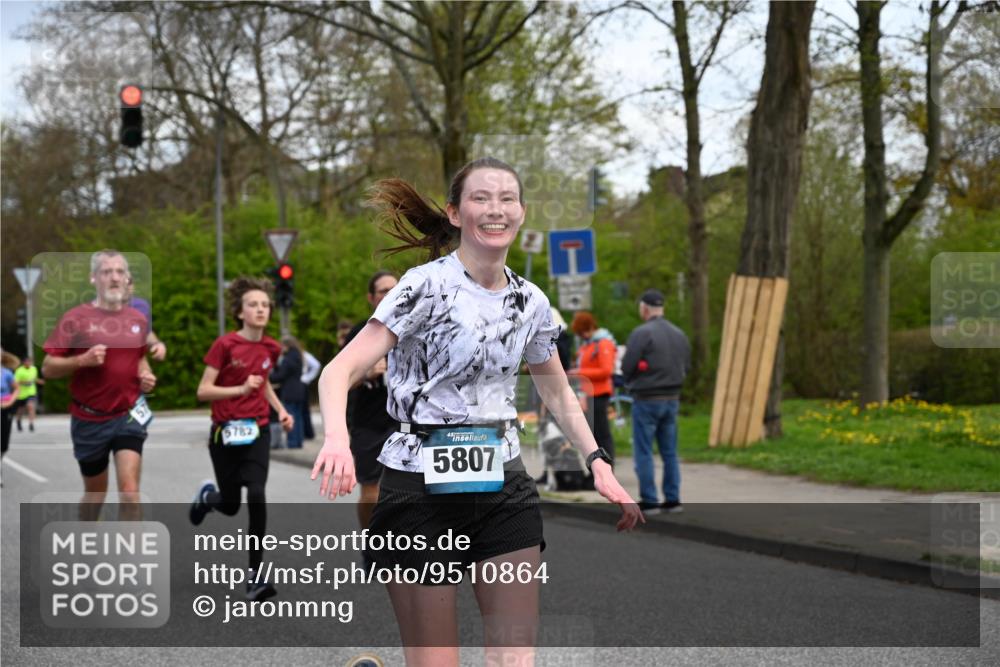 12.04.2026 - 45. Internationalen Wilhelmsburger Insellauf J. Mangold http://msf.ph/oto/9510864 12.04.2026 13:01:29 Ziel 5186, 4765, 5167, 4869, 5636, 3954, 5182, 4778, 5692, 4644, 4925, 5351, 5140, 4965, 3154, 4754, 4890, 4888, 4889, 5349, 3726, 5679, 5472, 5807, 5782, 4666, 5781, 5796, 2675, 2736, 3995, 5188, 5852, 3626, 5409, 5059, 2083, 5176, 4423, 2185, 5100, 4422 meine-sportfotos.de