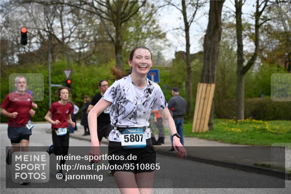 12.04.2026 - 45. Internationalen Wilhelmsburger Insellauf J. Mangold http://msf.ph/oto/9510865 12.04.2026 13:01:29 Ziel 5186, 4765, 5167, 4869, 5636, 3954, 5182, 4778, 5692, 4644, 4925, 5351, 5140, 4965, 3154, 4754, 4890, 4888, 4889, 5349, 3726, 5679, 5472, 5807, 5782, 4666, 5781, 5796, 2675, 2736, 3995, 5188, 5852, 3626, 5409, 5059, 2083, 5176, 4423, 2185, 5100, 4422 meine-sportfotos.de