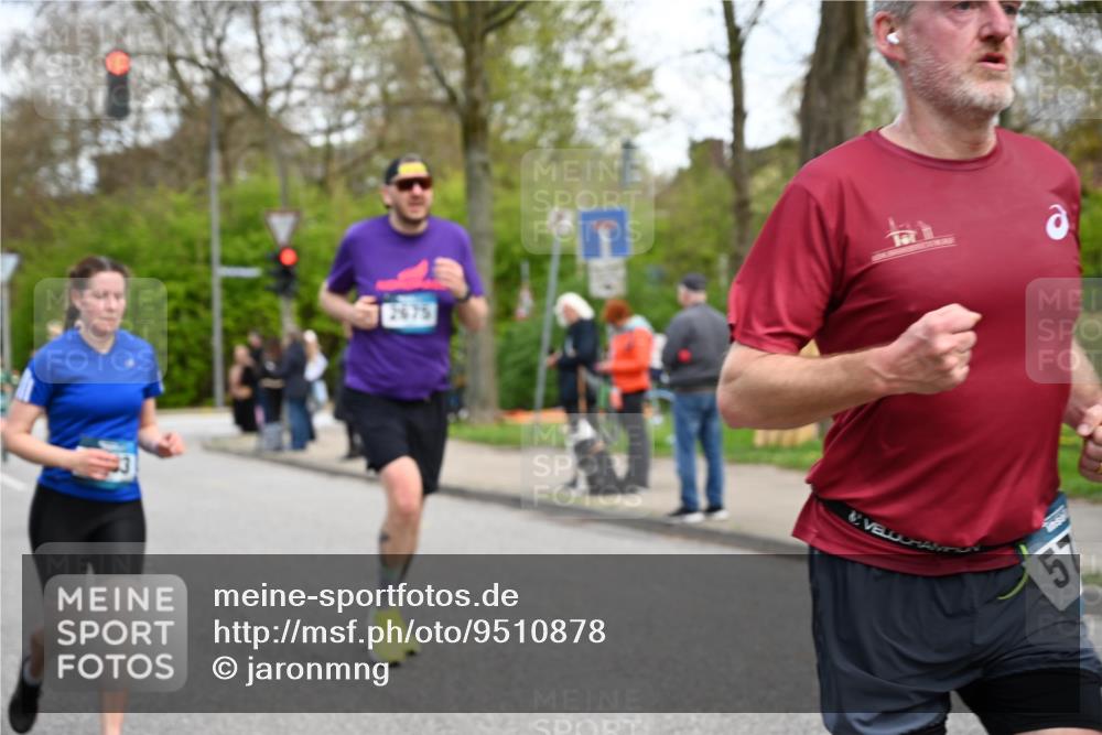 12.04.2026 - 45. Internationalen Wilhelmsburger Insellauf J. Mangold http://msf.ph/oto/9510878 12.04.2026 13:01:30 Ziel 5167, 4869, 5636, 3954, 5182, 4778, 5692, 4644, 4925, 5351, 5140, 4965, 3154, 4754, 4890, 4888, 4889, 5349, 3726, 5679, 5472, 5807, 5782, 4666, 5781, 5796, 2675, 2736, 3995, 5188, 5852, 3626, 5409, 5059, 2083, 2083, 5176, 4423, 2185, 5100, 4422 meine-sportfotos.de