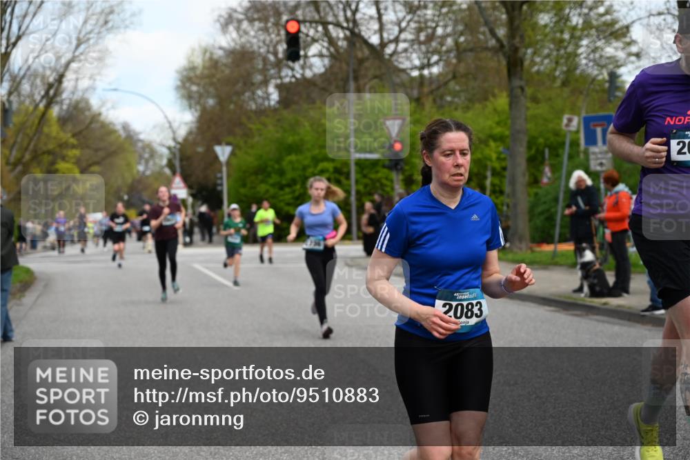 12.04.2026 - 45. Internationalen Wilhelmsburger Insellauf J. Mangold http://msf.ph/oto/9510883 12.04.2026 13:01:31 Ziel 5167, 4869, 5636, 3954, 5182, 4778, 5692, 4644, 4925, 5351, 5140, 4965, 3154, 4754, 4890, 4888, 4889, 5349, 3726, 5679, 5472, 5807, 5782, 4666, 5781, 5796, 2675, 2736, 3995, 5188, 5852, 3626, 5409, 5059, 2083, 5176, 4423, 2185, 5100, 4422, 2733, 4433 meine-sportfotos.de