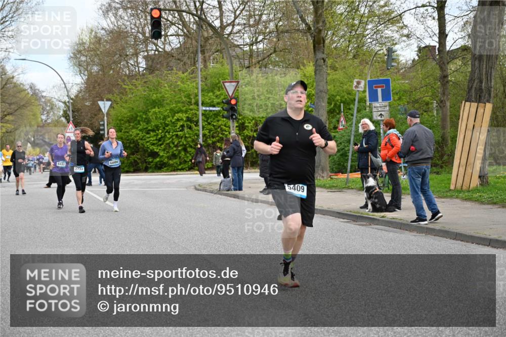 12.04.2026 - 45. Internationalen Wilhelmsburger Insellauf J. Mangold http://msf.ph/oto/9510946 12.04.2026 13:01:43 Ziel 5679, 5472, 5807, 5782, 4666, 5781, 5796, 2675, 2736, 3995, 5188, 5852, 3626, 5409, 5059, 2083, 5176, 4423, 2185, 5100, 4422, 2733, 4433, 2733, 4433, 2738, 3129, 3616, 5181, 5117, 3663, 5540, 5137, 4527, 4606, 5455, 4817, 4818, 4966 meine-sportfotos.de