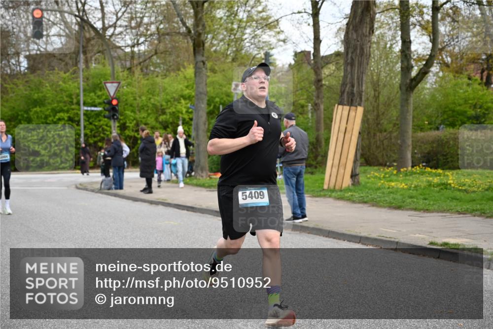 12.04.2026 - 45. Internationalen Wilhelmsburger Insellauf J. Mangold http://msf.ph/oto/9510952 12.04.2026 13:01:43 Ziel 5679, 5472, 5807, 5782, 4666, 5781, 5796, 2675, 2736, 3995, 5188, 5852, 3626, 5409, 5059, 2083, 5176, 4423, 2185, 5100, 4422, 2733, 4433, 2733, 4433, 2738, 3129, 3616, 5181, 5117, 3663, 5540, 5137, 4527, 4606, 5455, 4817, 4818, 4966 meine-sportfotos.de