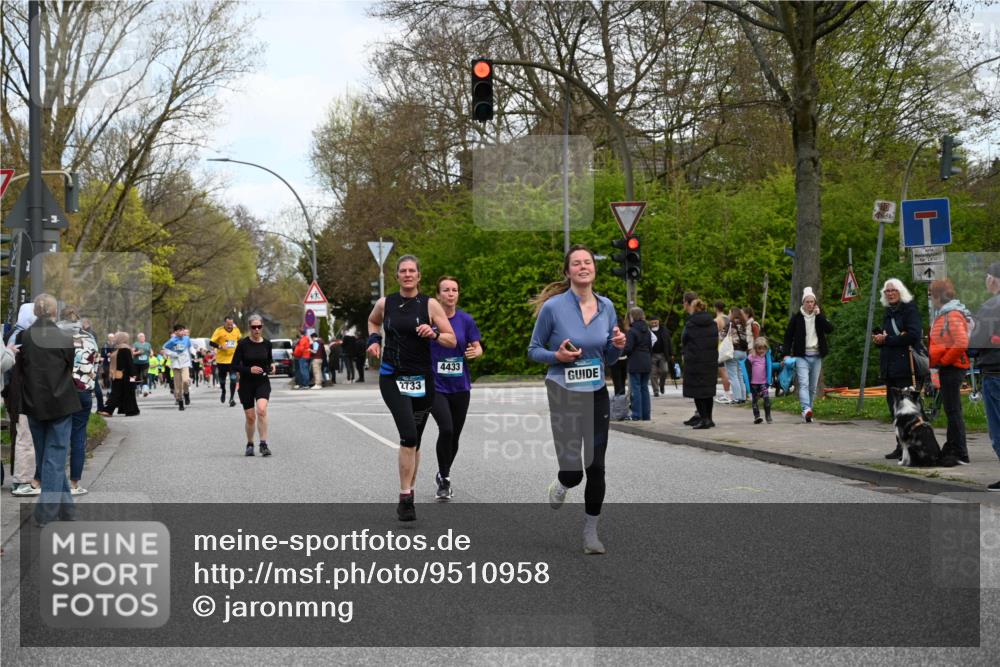 12.04.2026 - 45. Internationalen Wilhelmsburger Insellauf J. Mangold http://msf.ph/oto/9510958 12.04.2026 13:01:45 Ziel 5807, 5782, 4666, 5781, 5796, 2675, 2736, 3995, 5188, 5852, 3626, 5409, 5059, 2083, 5176, 4423, 2185, 5100, 4422, 2733, 4433, 2738, 2738, 3129, 3616, 5181, 5117, 3663, 5540, 5137, 4527, 4606, 5455, 4817, 4818, 4966, 2278, 2292, 2057 meine-sportfotos.de