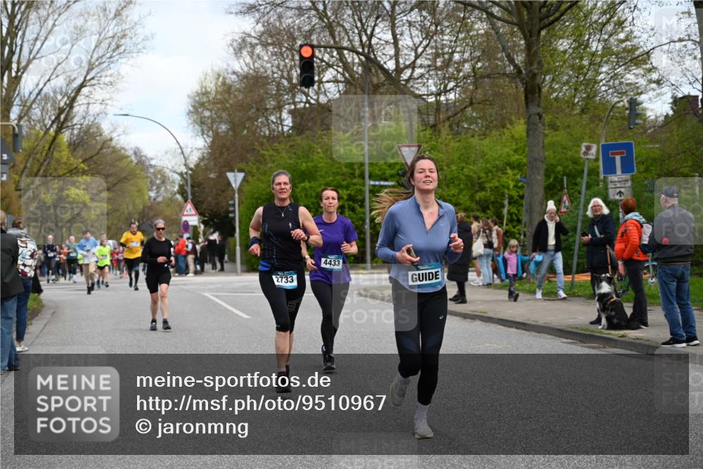 12.04.2026 - 45. Internationalen Wilhelmsburger Insellauf J. Mangold http://msf.ph/oto/9510967 12.04.2026 13:01:46 Ziel 5807, 5782, 4666, 5781, 5796, 2675, 2736, 3995, 5188, 5852, 3626, 5409, 5059, 2083, 5176, 4423, 2185, 5100, 4422, 2733, 4433, 2738, 3129, 3616, 5181, 5117, 3663, 5540, 5137, 4527, 4606, 5455, 4817, 4818, 4966, 2278, 2292, 2057, 5068, 3858, 3859, 4525 meine-sportfotos.de