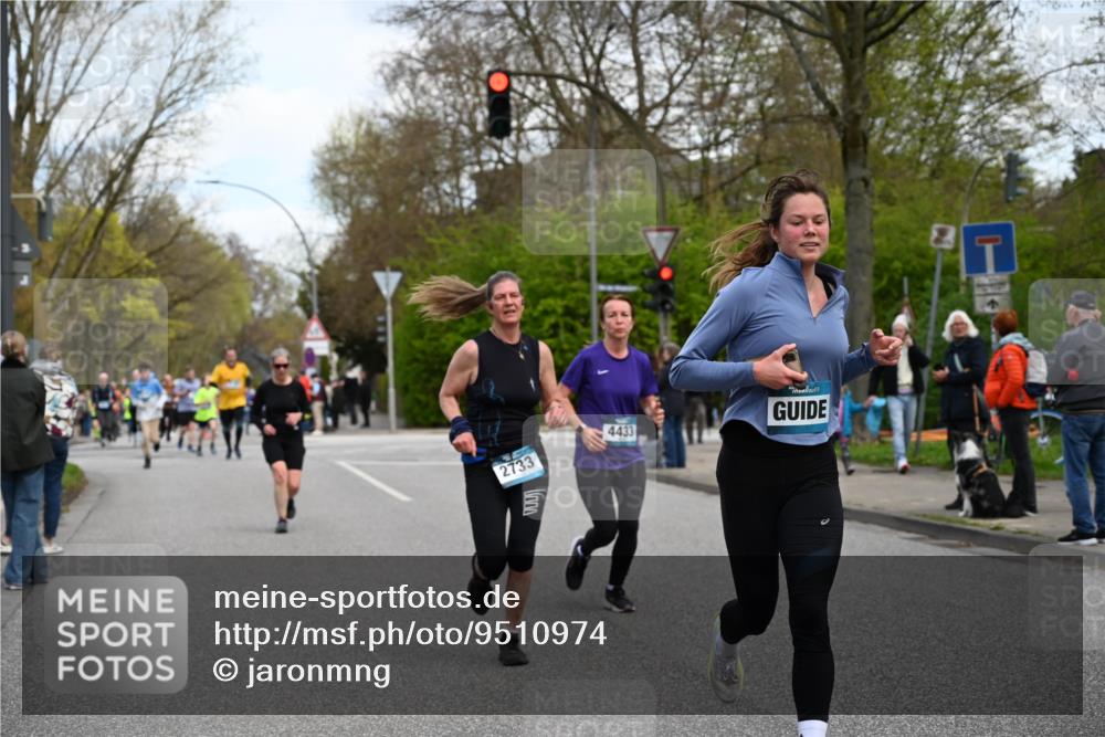 12.04.2026 - 45. Internationalen Wilhelmsburger Insellauf J. Mangold http://msf.ph/oto/9510974 12.04.2026 13:01:47 Ziel 5782, 4666, 5781, 5796, 2675, 2736, 3995, 5188, 5852, 3626, 5409, 5059, 2083, 5176, 4423, 4423, 2185, 5100, 4422, 2733, 4433, 2738, 3129, 3129, 3616, 5181, 5117, 3663, 5540, 5137, 4527, 4606, 5455, 4817, 4818, 4966, 2278, 2292, 2057, 5068, 3858, 3859, 4525, 4072, 2086, 5827 meine-sportfotos.de