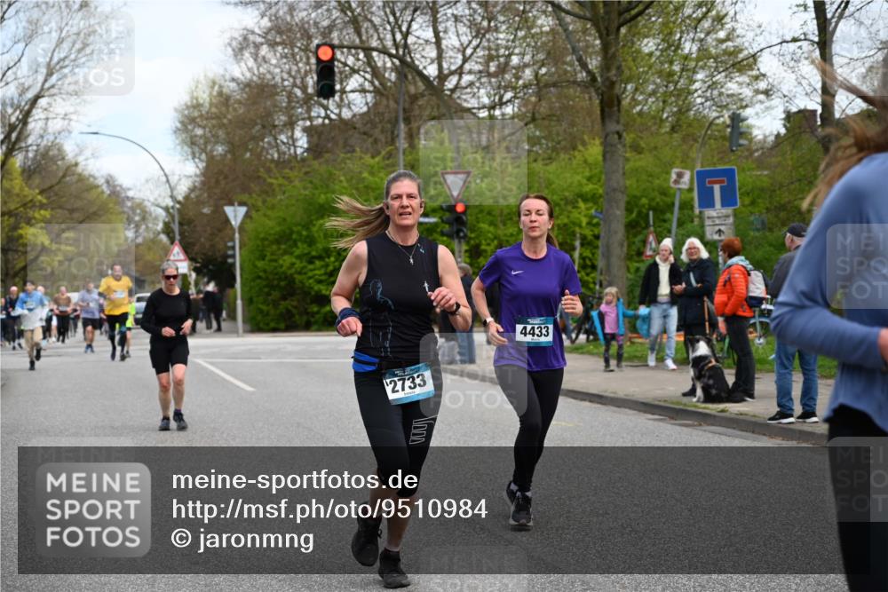 12.04.2026 - 45. Internationalen Wilhelmsburger Insellauf J. Mangold http://msf.ph/oto/9510984 12.04.2026 13:01:48 Ziel 5796, 2675, 2736, 3995, 5188, 5852, 3626, 5409, 5059, 2083, 5176, 4423, 2185, 5100, 4422, 2733, 4433, 2738, 3129, 3616, 3616, 5181, 5117, 3663, 5540, 5137, 4527, 4606, 5455, 4817, 4818, 4966, 2278, 2292, 2057, 5068, 3858, 3859, 4525, 4072, 2086, 5827, 4310, 4308 meine-sportfotos.de