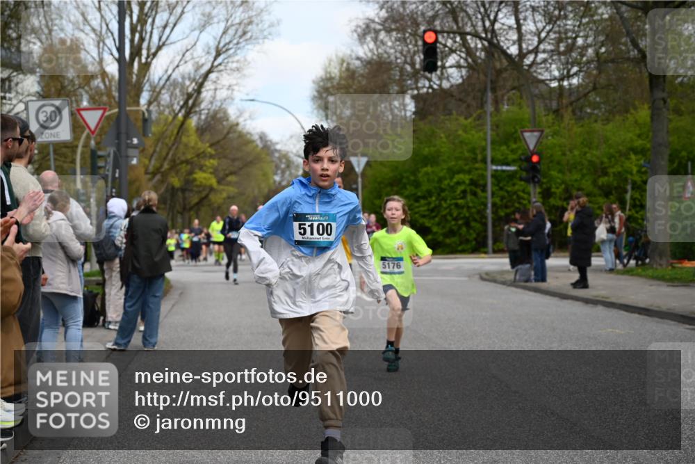 12.04.2026 - 45. Internationalen Wilhelmsburger Insellauf J. Mangold http://msf.ph/oto/9511000 12.04.2026 13:01:54 Ziel 3995, 5188, 5852, 3626, 5409, 5059, 2083, 5176, 4423, 2185, 5100, 4422, 2733, 4433, 2738, 3129, 3616, 5181, 5117, 3663, 5540, 5137, 4527, 4606, 5455, 4817, 4818, 4817, 4818, 4966, 2278, 2292, 2057, 5068, 3858, 3859, 4525, 4072, 2086, 5827, 4310, 4308, 5165, 4584, 5123, 5177, 5178 meine-sportfotos.de