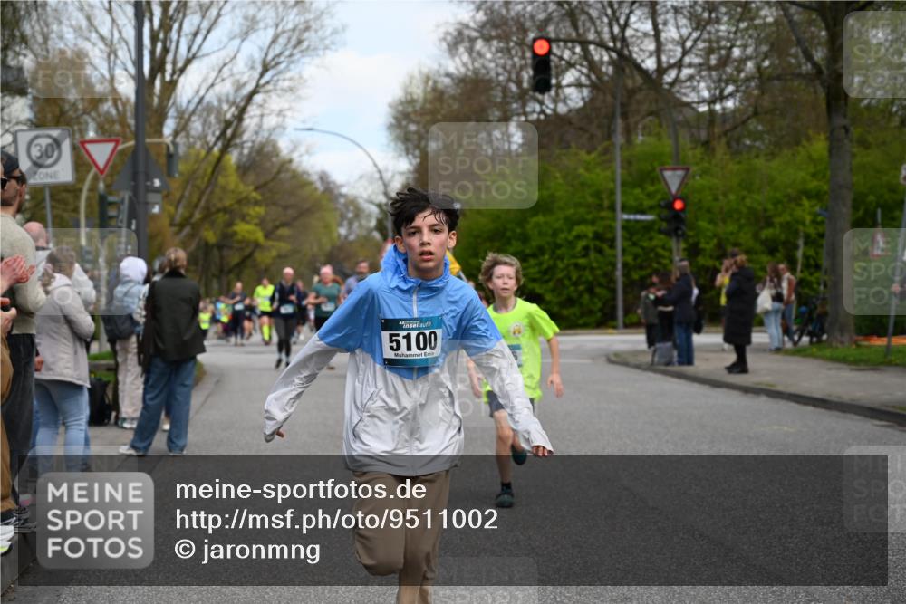 12.04.2026 - 45. Internationalen Wilhelmsburger Insellauf J. Mangold http://msf.ph/oto/9511002 12.04.2026 13:01:54 Ziel 3995, 5188, 5852, 3626, 5409, 5059, 2083, 5176, 4423, 2185, 5100, 4422, 2733, 4433, 2738, 3129, 3616, 5181, 5117, 3663, 5540, 5137, 4527, 4606, 5455, 4817, 4818, 4817, 4818, 4966, 2278, 2292, 2057, 5068, 3858, 3859, 4525, 4072, 2086, 5827, 4310, 4308, 5165, 4584, 5123, 5177, 5178 meine-sportfotos.de