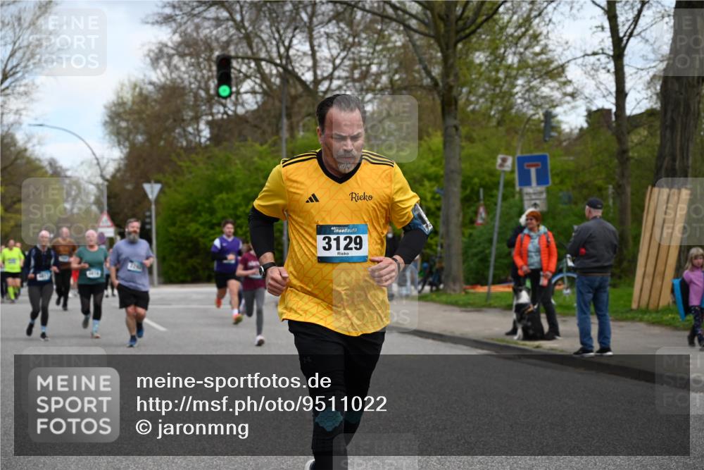 12.04.2026 - 45. Internationalen Wilhelmsburger Insellauf J. Mangold http://msf.ph/oto/9511022 12.04.2026 13:01:57 Ziel 3995, 5188, 5852, 3626, 5409, 5059, 2083, 5176, 4423, 2185, 5100, 4422, 2733, 4433, 2738, 2738, 3129, 3616, 5181, 5117, 3663, 5540, 5137, 4527, 4606, 5455, 4817, 4818, 4966, 2278, 2292, 2057, 2057, 5068, 3858, 3859, 4525, 4072, 2086, 5827, 4310, 4308, 5165, 4584, 5123, 5177, 5178, 5658, 4235, 3128, 5175 meine-sportfotos.de