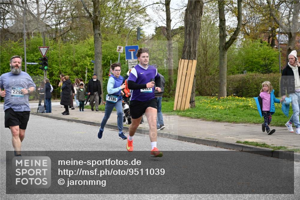 12.04.2026 - 45. Internationalen Wilhelmsburger Insellauf J. Mangold http://msf.ph/oto/9511039 12.04.2026 13:02:00 Ziel 5188, 5852, 3626, 5409, 5059, 2083, 5176, 4423, 2185, 5100, 4422, 2733, 4433, 2738, 3129, 3616, 3616, 5181, 5117, 3663, 5540, 5137, 4527, 4606, 5455, 4817, 4818, 4966, 2278, 2292, 2057, 5068, 3858, 3859, 4525, 4072, 2086, 5827, 4310, 4308, 4310, 4308, 5165, 4584, 5123, 5177, 5178, 5658, 4235, 3128, 5175, 3510, 4618, 4617 meine-sportfotos.de