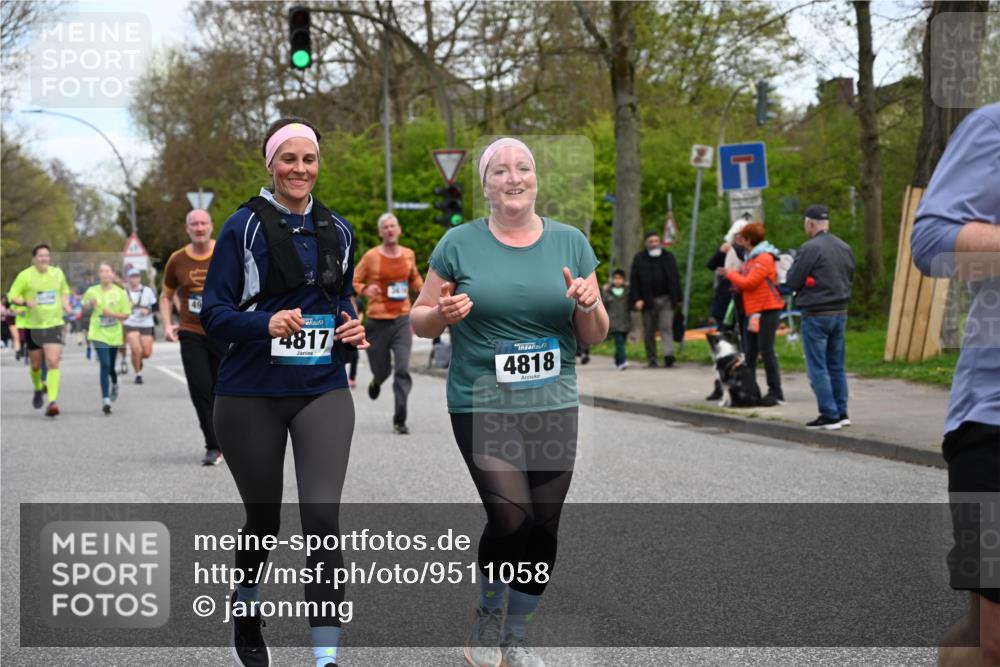 12.04.2026 - 45. Internationalen Wilhelmsburger Insellauf J. Mangold http://msf.ph/oto/9511058 12.04.2026 13:02:02 Ziel 5188, 5852, 3626, 5409, 5059, 2083, 5176, 4423, 2185, 5100, 4422, 2733, 4433, 2738, 3129, 3616, 5181, 5117, 3663, 5540, 5137, 4527, 4606, 5455, 4817, 4818, 4966, 2278, 2292, 2057, 5068, 3858, 3859, 4525, 4072, 2086, 5827, 4310, 4308, 5165, 4584, 5123, 5177, 5178, 5658, 4235, 3128, 5175, 3510, 4618, 4617, 4990, 3170, 4719, 4854, 3761 meine-sportfotos.de