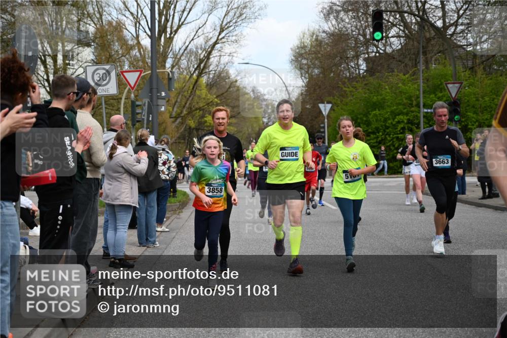 12.04.2026 - 45. Internationalen Wilhelmsburger Insellauf J. Mangold http://msf.ph/oto/9511081 12.04.2026 13:02:06 Ziel 2083, 5176, 4423, 2185, 5100, 4422, 2733, 4433, 2738, 3129, 3616, 5181, 5117, 3663, 5540, 5137, 4527, 4606, 5455, 4817, 4818, 4817, 4818, 4966, 2278, 2292, 2057, 5068, 3858, 3859, 4525, 4072, 2086, 5827, 4310, 4308, 5165, 4584, 5123, 5177, 5178, 5177, 5178, 5658, 4235, 3128, 5175, 3510, 4618, 4617, 4990, 3170, 4719, 4854, 3761, 4253, 5022, 4239, 3618, 3784, 5329, 5330, 4099 meine-sportfotos.de