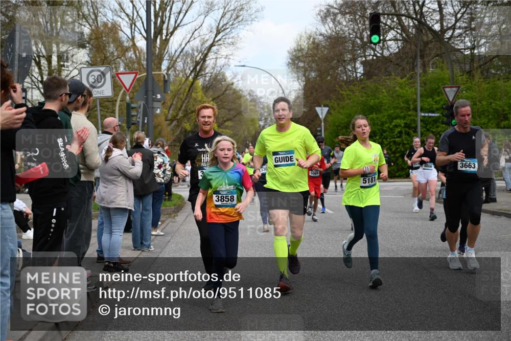 12.04.2026 - 45. Internationalen Wilhelmsburger Insellauf J. Mangold http://msf.ph/oto/9511085 12.04.2026 13:02:06 Ziel 2083, 5176, 4423, 2185, 5100, 4422, 2733, 4433, 2738, 3129, 3616, 5181, 5117, 3663, 5540, 5137, 4527, 4606, 5455, 4817, 4818, 4817, 4818, 4966, 2278, 2292, 2057, 5068, 3858, 3859, 4525, 4072, 2086, 5827, 4310, 4308, 5165, 4584, 5123, 5177, 5178, 5177, 5178, 5658, 4235, 3128, 5175, 3510, 4618, 4617, 4990, 3170, 4719, 4854, 3761, 4253, 5022, 4239, 3618, 3784, 5329, 5330, 4099 meine-sportfotos.de