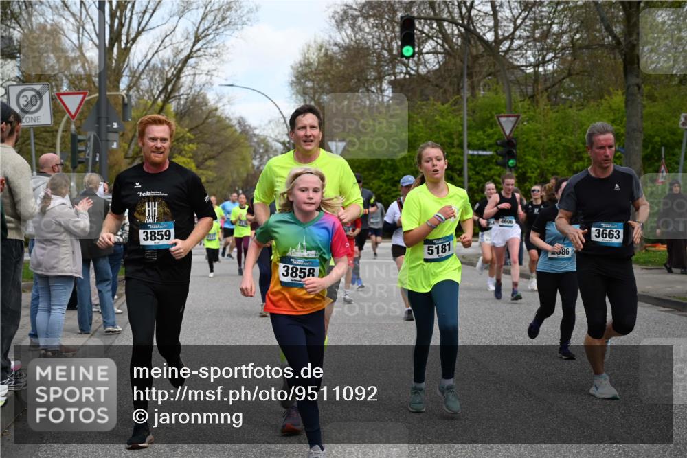 12.04.2026 - 45. Internationalen Wilhelmsburger Insellauf J. Mangold http://msf.ph/oto/9511092 12.04.2026 13:02:07 Ziel 2083, 5176, 4423, 2185, 5100, 4422, 2733, 4433, 2738, 3129, 3616, 5181, 5117, 3663, 5540, 5137, 4527, 4606, 5455, 4817, 4818, 4966, 4966, 2278, 2292, 2057, 5068, 3858, 3859, 4525, 4072, 2086, 5827, 4310, 4308, 5165, 4584, 5123, 5177, 5178, 5658, 5658, 4235, 3128, 5175, 3510, 4618, 4617, 4990, 3170, 4719, 4854, 3761, 4253, 5022, 4239, 3618, 3784, 5329, 5330, 4099, 4576, 4100 meine-sportfotos.de