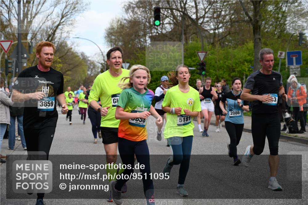 12.04.2026 - 45. Internationalen Wilhelmsburger Insellauf J. Mangold http://msf.ph/oto/9511095 12.04.2026 13:02:07 Ziel 2083, 5176, 4423, 2185, 5100, 4422, 2733, 4433, 2738, 3129, 3616, 5181, 5117, 3663, 5540, 5137, 4527, 4606, 5455, 4817, 4818, 4966, 4966, 2278, 2292, 2057, 5068, 3858, 3859, 4525, 4072, 2086, 5827, 4310, 4308, 5165, 4584, 5123, 5177, 5178, 5658, 5658, 4235, 3128, 5175, 3510, 4618, 4617, 4990, 3170, 4719, 4854, 3761, 4253, 5022, 4239, 3618, 3784, 5329, 5330, 4099, 4576, 4100 meine-sportfotos.de