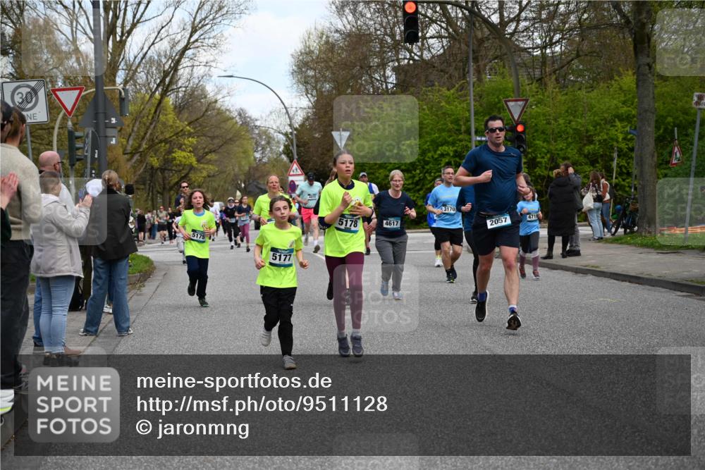 12.04.2026 - 45. Internationalen Wilhelmsburger Insellauf J. Mangold http://msf.ph/oto/9511128 12.04.2026 13:02:12 Ziel 4423, 2185, 5100, 4422, 2733, 4433, 2738, 3129, 3616, 5181, 5117, 3663, 5540, 5137, 4527, 4606, 5455, 4817, 4818, 4966, 2278, 2292, 2057, 5068, 3858, 3859, 4525, 4072, 2086, 5827, 4310, 4308, 4310, 4308, 5165, 4584, 5123, 5177, 5178, 5658, 4235, 3128, 5175, 3510, 4618, 4617, 4618, 4617, 4990, 3170, 4719, 4854, 3761, 4253, 5022, 4239, 3618, 3784, 5329, 5330, 4099, 4576, 4100, 2023, 5091, 5072 meine-sportfotos.de