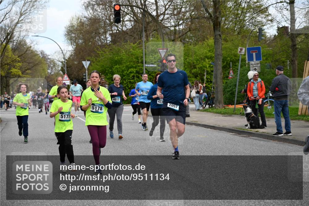 12.04.2026 - 45. Internationalen Wilhelmsburger Insellauf J. Mangold http://msf.ph/oto/9511134 12.04.2026 13:02:13 Ziel 2185, 5100, 4422, 2733, 4433, 2738, 3129, 3616, 5181, 5117, 3663, 5540, 5137, 4527, 4606, 5455, 4817, 4818, 4966, 2278, 2292, 2057, 5068, 3858, 3859, 4525, 4072, 2086, 5827, 4310, 4308, 5165, 5165, 4584, 5123, 5177, 5178, 5658, 4235, 3128, 5175, 3510, 4618, 4617, 4990, 3170, 4719, 4854, 4990, 3170, 4719, 4854, 3761, 4253, 5022, 4239, 3618, 3784, 5329, 5330, 4099, 4576, 4100, 2023, 5091, 5072, 5061, 4858, 5730 meine-sportfotos.de