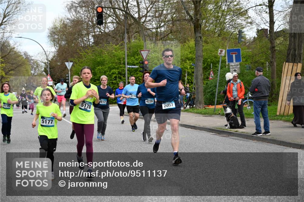 12.04.2026 - 45. Internationalen Wilhelmsburger Insellauf J. Mangold http://msf.ph/oto/9511137 12.04.2026 13:02:13 Ziel 2185, 5100, 4422, 2733, 4433, 2738, 3129, 3616, 5181, 5117, 3663, 5540, 5137, 4527, 4606, 5455, 4817, 4818, 4966, 2278, 2292, 2057, 5068, 3858, 3859, 4525, 4072, 2086, 5827, 4310, 4308, 5165, 5165, 4584, 5123, 5177, 5178, 5658, 4235, 3128, 5175, 3510, 4618, 4617, 4990, 3170, 4719, 4854, 4990, 3170, 4719, 4854, 3761, 4253, 5022, 4239, 3618, 3784, 5329, 5330, 4099, 4576, 4100, 2023, 5091, 5072, 5061, 4858, 5730 meine-sportfotos.de