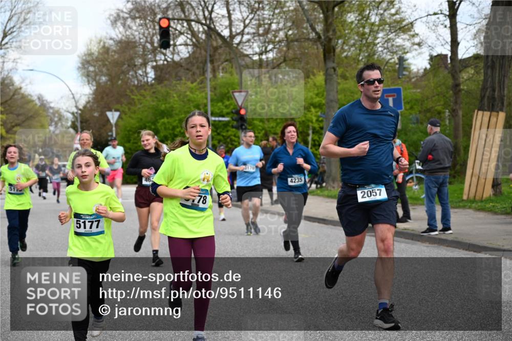 12.04.2026 - 45. Internationalen Wilhelmsburger Insellauf J. Mangold http://msf.ph/oto/9511146 12.04.2026 13:02:14 Ziel 2185, 5100, 4422, 2733, 4433, 2738, 3129, 3616, 5181, 5117, 3663, 5540, 5137, 4527, 4606, 5455, 4817, 4818, 4966, 2278, 2292, 2057, 5068, 3858, 3859, 4525, 4072, 2086, 5827, 4310, 4308, 5165, 4584, 5123, 5177, 5178, 5658, 4235, 3128, 5175, 3510, 4618, 4617, 4990, 3170, 4719, 4854, 3761, 3761, 4253, 5022, 4239, 3618, 3784, 5329, 5330, 4099, 4576, 4100, 2023, 5091, 5072, 5061, 4858, 5730, 4760, 5197 meine-sportfotos.de