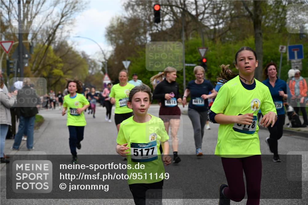 12.04.2026 - 45. Internationalen Wilhelmsburger Insellauf J. Mangold http://msf.ph/oto/9511149 12.04.2026 13:02:14 Ziel 2185, 5100, 4422, 2733, 4433, 2738, 3129, 3616, 5181, 5117, 3663, 5540, 5137, 4527, 4606, 5455, 4817, 4818, 4966, 2278, 2292, 2057, 5068, 3858, 3859, 4525, 4072, 2086, 5827, 4310, 4308, 5165, 4584, 5123, 5177, 5178, 5658, 4235, 3128, 5175, 3510, 4618, 4617, 4990, 3170, 4719, 4854, 3761, 3761, 4253, 5022, 4239, 3618, 3784, 5329, 5330, 4099, 4576, 4100, 2023, 5091, 5072, 5061, 4858, 5730, 4760, 5197 meine-sportfotos.de