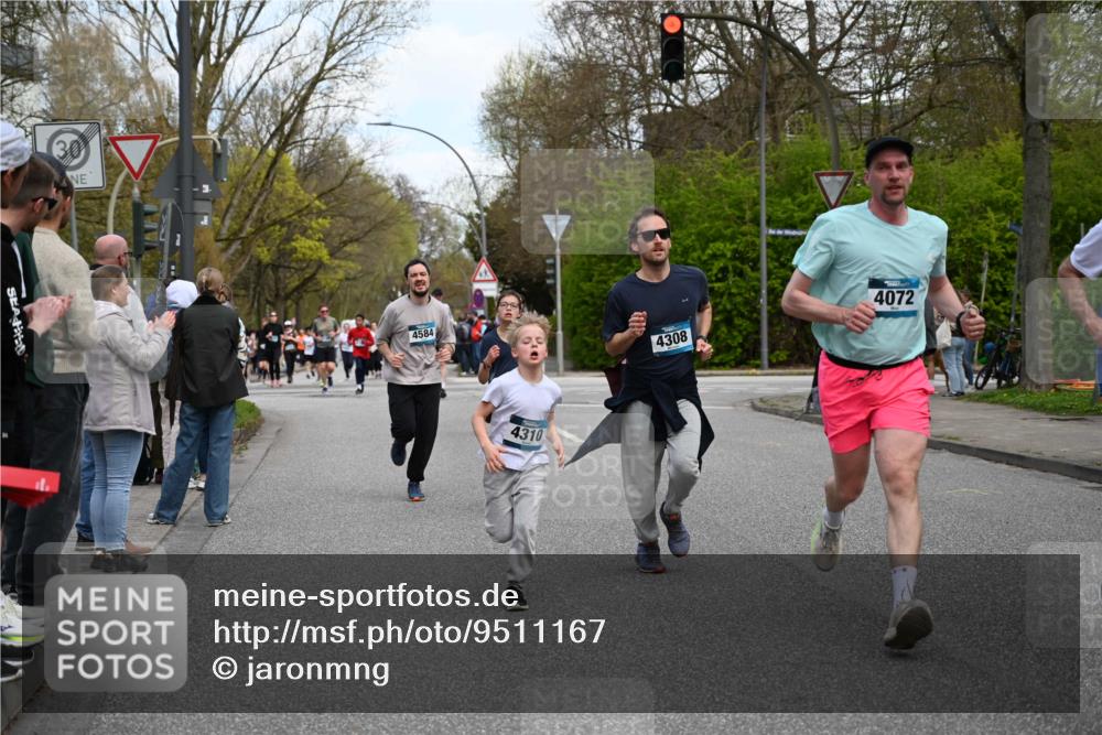 12.04.2026 - 45. Internationalen Wilhelmsburger Insellauf J. Mangold http://msf.ph/oto/9511167 12.04.2026 13:02:18 Ziel 4422, 2733, 4433, 2738, 3129, 3616, 5181, 5117, 3663, 5540, 5137, 4527, 4606, 5455, 4817, 4818, 4966, 2278, 2292, 2057, 5068, 3858, 3859, 4525, 4072, 2086, 5827, 4310, 4308, 5165, 4584, 5123, 5177, 5178, 5177, 5178, 5658, 4235, 3128, 5175, 3510, 4618, 4617, 4990, 3170, 4719, 4854, 3761, 4253, 5022, 4239, 3618, 3784, 5329, 5330, 4099, 3784, 5329, 5330, 4099, 4576, 4100, 2023, 5091, 5072, 5061, 4858, 5730, 4760, 5197, 5077, 5151, 4805, 4797 meine-sportfotos.de