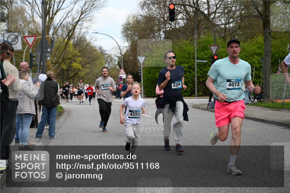 12.04.2026 - 45. Internationalen Wilhelmsburger Insellauf J. Mangold http://msf.ph/oto/9511168 12.04.2026 13:02:18 Ziel 4422, 2733, 4433, 2738, 3129, 3616, 5181, 5117, 3663, 5540, 5137, 4527, 4606, 5455, 4817, 4818, 4966, 2278, 2292, 2057, 5068, 3858, 3859, 4525, 4072, 2086, 5827, 4310, 4308, 5165, 4584, 5123, 5177, 5178, 5177, 5178, 5658, 4235, 3128, 5175, 3510, 4618, 4617, 4990, 3170, 4719, 4854, 3761, 4253, 5022, 4239, 3618, 3784, 5329, 5330, 4099, 3784, 5329, 5330, 4099, 4576, 4100, 2023, 5091, 5072, 5061, 4858, 5730, 4760, 5197, 5077, 5151, 4805, 4797 meine-sportfotos.de