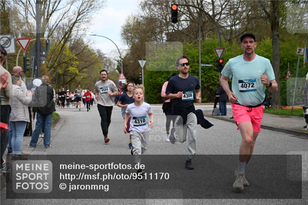 12.04.2026 - 45. Internationalen Wilhelmsburger Insellauf J. Mangold http://msf.ph/oto/9511170 12.04.2026 13:02:18 Ziel 4422, 2733, 4433, 2738, 3129, 3616, 5181, 5117, 3663, 5540, 5137, 4527, 4606, 5455, 4817, 4818, 4966, 2278, 2292, 2057, 5068, 3858, 3859, 4525, 4072, 2086, 5827, 4310, 4308, 5165, 4584, 5123, 5177, 5178, 5177, 5178, 5658, 4235, 3128, 5175, 3510, 4618, 4617, 4990, 3170, 4719, 4854, 3761, 4253, 5022, 4239, 3618, 3784, 5329, 5330, 4099, 3784, 5329, 5330, 4099, 4576, 4100, 2023, 5091, 5072, 5061, 4858, 5730, 4760, 5197, 5077, 5151, 4805, 4797 meine-sportfotos.de