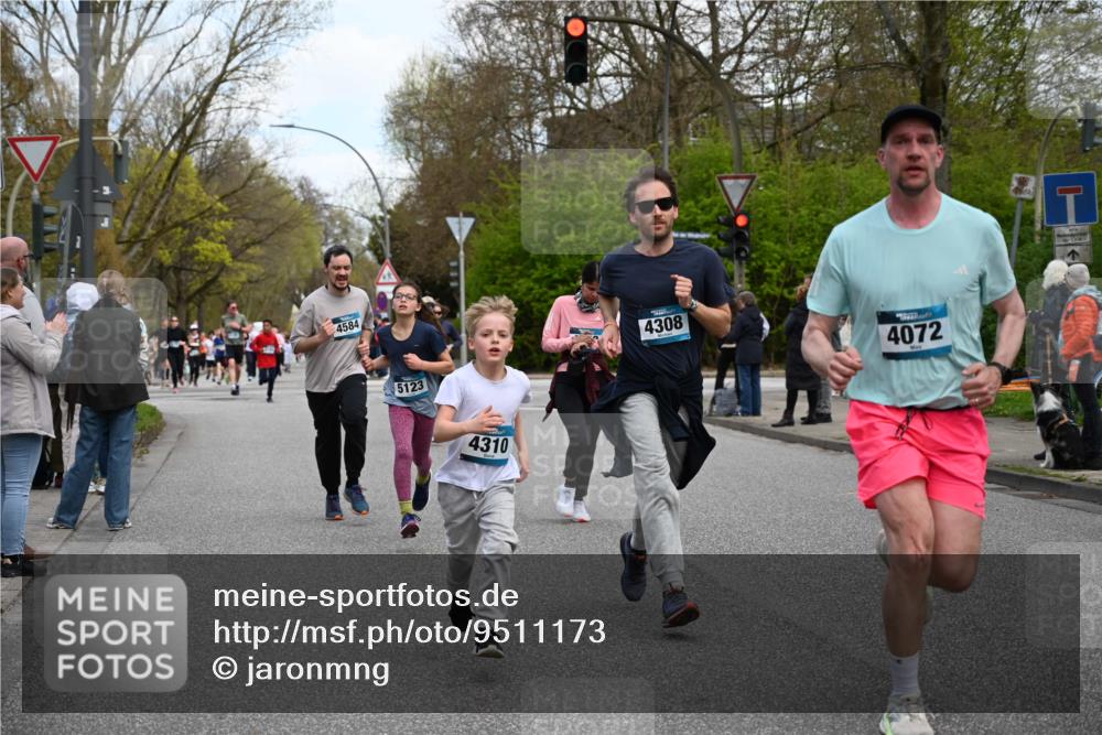 12.04.2026 - 45. Internationalen Wilhelmsburger Insellauf J. Mangold http://msf.ph/oto/9511173 12.04.2026 13:02:19 Ziel 2733, 4433, 2738, 3129, 3616, 5181, 5117, 3663, 5540, 5137, 4527, 4606, 5455, 4817, 4818, 4966, 2278, 2292, 2057, 5068, 3858, 3859, 4525, 4072, 2086, 5827, 4310, 4308, 5165, 4584, 5123, 5177, 5178, 5658, 5658, 4235, 3128, 5175, 3510, 4618, 4617, 4990, 3170, 4719, 4854, 3761, 4253, 5022, 4239, 3618, 3784, 5329, 5330, 4099, 4576, 4100, 4576, 4100, 2023, 5091, 5072, 5061, 4858, 5730, 4760, 5197, 5077, 5151, 4805, 4797 meine-sportfotos.de