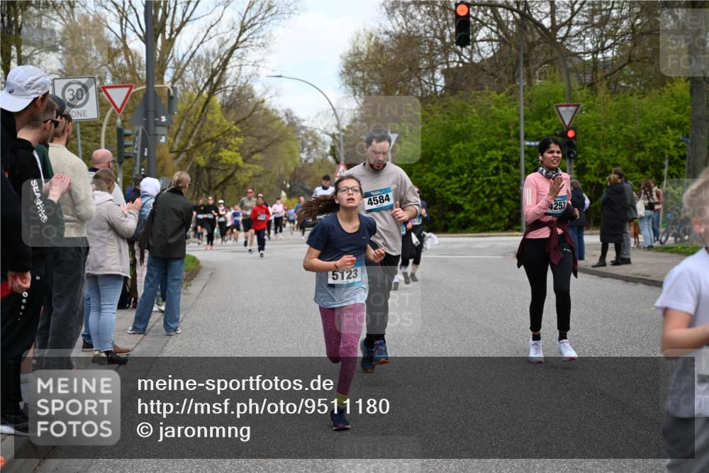 12.04.2026 - 45. Internationalen Wilhelmsburger Insellauf J. Mangold http://msf.ph/oto/9511180 12.04.2026 13:02:20 Ziel 2733, 4433, 2738, 3129, 3616, 5181, 5117, 3663, 5540, 5137, 4527, 4606, 5455, 4817, 4818, 4966, 2278, 2292, 2057, 5068, 3858, 3859, 4525, 4072, 2086, 5827, 4310, 4308, 5165, 4584, 5123, 5177, 5178, 5658, 4235, 3128, 4235, 3128, 5175, 3510, 4618, 4617, 4990, 3170, 4719, 4854, 3761, 4253, 5022, 4239, 3618, 3784, 5329, 5330, 4099, 4576, 4100, 2023, 5091, 2023, 5091, 5072, 5061, 4858, 5730, 4760, 5197, 5077, 5151, 4805, 4797, 4123 meine-sportfotos.de