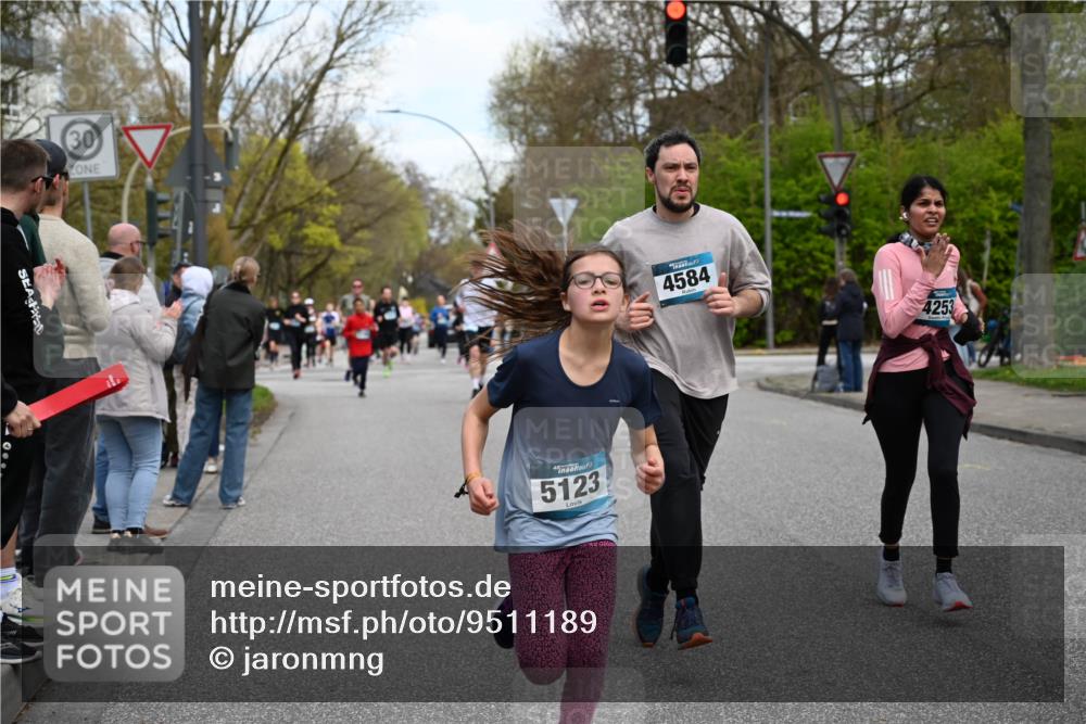 12.04.2026 - 45. Internationalen Wilhelmsburger Insellauf J. Mangold http://msf.ph/oto/9511189 12.04.2026 13:02:21 Ziel 2738, 3129, 3616, 5181, 5117, 3663, 5540, 5137, 4527, 4606, 5455, 4817, 4818, 4966, 2278, 2292, 2057, 5068, 3858, 3859, 4525, 4072, 2086, 5827, 4310, 4308, 5165, 4584, 5123, 5177, 5178, 5658, 4235, 3128, 5175, 5175, 3510, 4618, 4617, 4990, 3170, 4719, 4854, 3761, 4253, 5022, 4239, 3618, 3784, 5329, 5330, 4099, 4576, 4100, 2023, 5091, 5072, 5061, 4858, 5730, 4760, 5197, 5077, 5151, 4805, 4797, 4123, 4650 meine-sportfotos.de