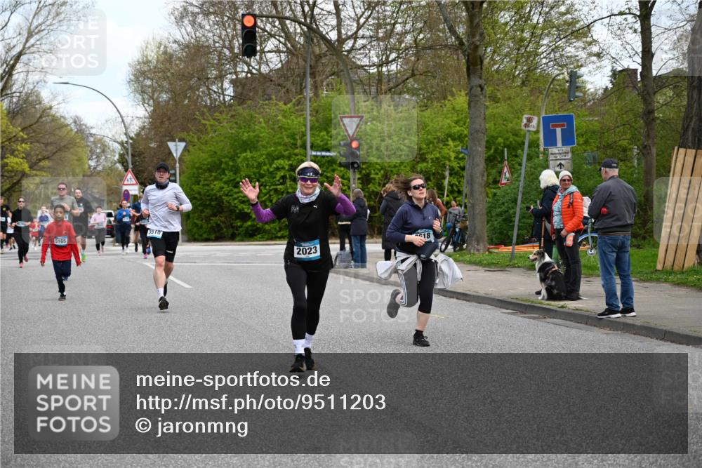 12.04.2026 - 45. Internationalen Wilhelmsburger Insellauf J. Mangold http://msf.ph/oto/9511203 12.04.2026 13:02:23 Ziel 3129, 3616, 5181, 5117, 3663, 5540, 5137, 4527, 4606, 5455, 4817, 4818, 4966, 2278, 2292, 2057, 5068, 3858, 3859, 4525, 4072, 2086, 5827, 4310, 4308, 5165, 4584, 5123, 5177, 5178, 5658, 4235, 3128, 5175, 3510, 4618, 4617, 4990, 3170, 4719, 4854, 3761, 4253, 5022, 4239, 3618, 3784, 5329, 5330, 4099, 4576, 4100, 2023, 5091, 5072, 5061, 4858, 5730, 4760, 5197, 5077, 5151, 4805, 4797, 4123, 4650 meine-sportfotos.de