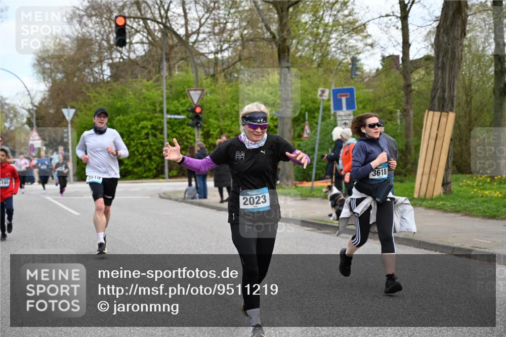 12.04.2026 - 45. Internationalen Wilhelmsburger Insellauf J. Mangold http://msf.ph/oto/9511219 12.04.2026 13:02:25 Ziel 3616, 5181, 5117, 3663, 5540, 5137, 4527, 4606, 5455, 4817, 4818, 4966, 2278, 2292, 2057, 5068, 3858, 3859, 4525, 4072, 2086, 5827, 4310, 4308, 5165, 4584, 5123, 5177, 5178, 5658, 4235, 3128, 5175, 3510, 4618, 4617, 4990, 3170, 4719, 4854, 4990, 3170, 4719, 4854, 3761, 4253, 5022, 4239, 3618, 3784, 5329, 5330, 4099, 4576, 4100, 2023, 5091, 5072, 5061, 4858, 5730, 5061, 4858, 5730, 4760, 5197, 5077, 5151, 4805, 4797, 4123, 4650, 5162, 4816 meine-sportfotos.de