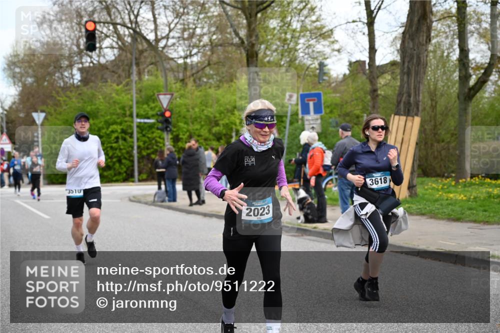 12.04.2026 - 45. Internationalen Wilhelmsburger Insellauf J. Mangold http://msf.ph/oto/9511222 12.04.2026 13:02:25 Ziel 3616, 5181, 5117, 3663, 5540, 5137, 4527, 4606, 5455, 4817, 4818, 4966, 2278, 2292, 2057, 5068, 3858, 3859, 4525, 4072, 2086, 5827, 4310, 4308, 5165, 4584, 5123, 5177, 5178, 5658, 4235, 3128, 5175, 3510, 4618, 4617, 4990, 3170, 4719, 4854, 4990, 3170, 4719, 4854, 3761, 4253, 5022, 4239, 3618, 3784, 5329, 5330, 4099, 4576, 4100, 2023, 5091, 5072, 5061, 4858, 5730, 5061, 4858, 5730, 4760, 5197, 5077, 5151, 4805, 4797, 4123, 4650, 5162, 4816 meine-sportfotos.de