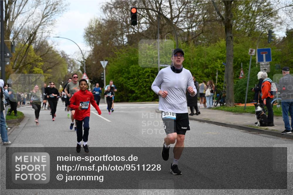 12.04.2026 - 45. Internationalen Wilhelmsburger Insellauf J. Mangold http://msf.ph/oto/9511228 12.04.2026 13:02:26 Ziel 5181, 5117, 3663, 5540, 5137, 4527, 4606, 5455, 4817, 4818, 4966, 2278, 2292, 2057, 5068, 3858, 3859, 4525, 4072, 2086, 5827, 4310, 4308, 5165, 4584, 5123, 5177, 5178, 5658, 4235, 3128, 5175, 3510, 4618, 4617, 4990, 3170, 4719, 4854, 3761, 3761, 4253, 5022, 4239, 3618, 3784, 5329, 5330, 4099, 4576, 4100, 2023, 5091, 5072, 5061, 4858, 5730, 4760, 5197, 4760, 5197, 5077, 5151, 4805, 4797, 4123, 4650, 5162, 4816 meine-sportfotos.de