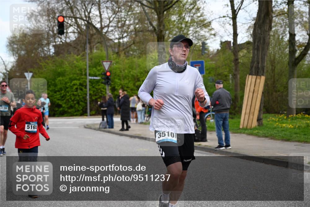 12.04.2026 - 45. Internationalen Wilhelmsburger Insellauf J. Mangold http://msf.ph/oto/9511237 12.04.2026 13:02:27 Ziel 5181, 5117, 3663, 5540, 5137, 4527, 4606, 5455, 4817, 4818, 4966, 2278, 2292, 2057, 5068, 3858, 3859, 4525, 4072, 2086, 5827, 4310, 4308, 5165, 4584, 5123, 5177, 5178, 5658, 4235, 3128, 5175, 3510, 4618, 4617, 4990, 3170, 4719, 4854, 3761, 4253, 5022, 4253, 5022, 4239, 3618, 3784, 5329, 5330, 4099, 4576, 4100, 2023, 5091, 5072, 5061, 4858, 5730, 4760, 5197, 5077, 5151, 4805, 4797, 4123, 4650, 5162, 4816, 3454, 3062 meine-sportfotos.de