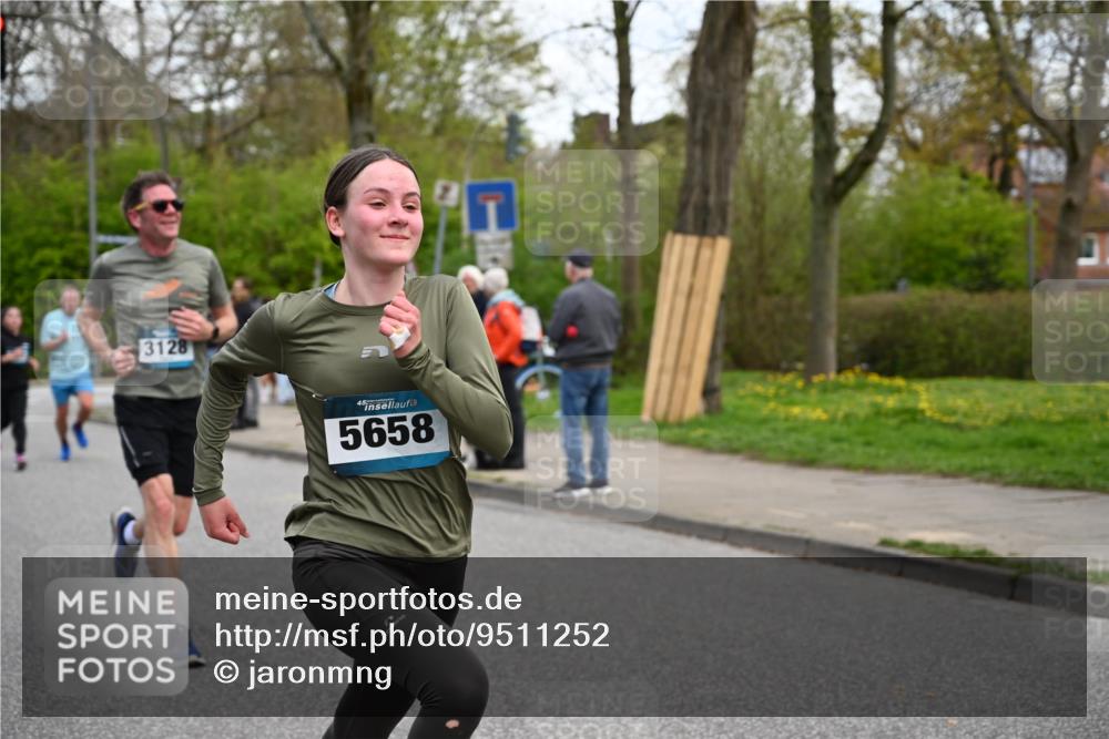 12.04.2026 - 45. Internationalen Wilhelmsburger Insellauf J. Mangold http://msf.ph/oto/9511252 12.04.2026 13:02:29 Ziel 3663, 5540, 5137, 4527, 4606, 5455, 4817, 4818, 4966, 2278, 2292, 2057, 5068, 3858, 3859, 4525, 4072, 2086, 5827, 4310, 4308, 5165, 4584, 5123, 5177, 5178, 5658, 4235, 3128, 5175, 3510, 4618, 4617, 4990, 3170, 4719, 4854, 3761, 4253, 5022, 4239, 3618, 3784, 5329, 5330, 4099, 4576, 4100, 2023, 5091, 5072, 5061, 4858, 5730, 4760, 5197, 5077, 5151, 4805, 4797, 4123, 4650, 5162, 4816, 3454, 3062, 4523, 2704, 4413 meine-sportfotos.de