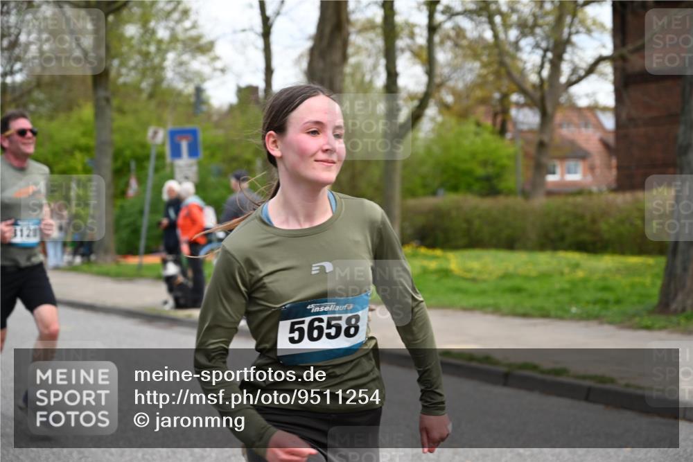 12.04.2026 - 45. Internationalen Wilhelmsburger Insellauf J. Mangold http://msf.ph/oto/9511254 12.04.2026 13:02:29 Ziel 3663, 5540, 5137, 4527, 4606, 5455, 4817, 4818, 4966, 2278, 2292, 2057, 5068, 3858, 3859, 4525, 4072, 2086, 5827, 4310, 4308, 5165, 4584, 5123, 5177, 5178, 5658, 4235, 3128, 5175, 3510, 4618, 4617, 4990, 3170, 4719, 4854, 3761, 4253, 5022, 4239, 3618, 3784, 5329, 5330, 4099, 4576, 4100, 2023, 5091, 5072, 5061, 4858, 5730, 4760, 5197, 5077, 5151, 4805, 4797, 4123, 4650, 5162, 4816, 3454, 3062, 4523, 2704, 4413 meine-sportfotos.de