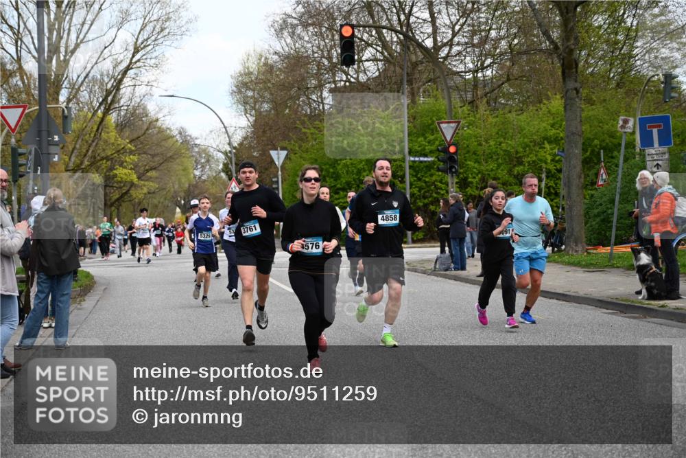 12.04.2026 - 45. Internationalen Wilhelmsburger Insellauf J. Mangold http://msf.ph/oto/9511259 12.04.2026 13:02:31 Ziel 4817, 4818, 4966, 2278, 2292, 2057, 5068, 3858, 3859, 4525, 4072, 2086, 5827, 4310, 4308, 5165, 4584, 5123, 5177, 5178, 5658, 4235, 3128, 5175, 3510, 4618, 4617, 4990, 3170, 4719, 4854, 3761, 4253, 5022, 4239, 3618, 3784, 5329, 5330, 4099, 4576, 4100, 4576, 4100, 2023, 5091, 5072, 5061, 4858, 5730, 4760, 5197, 5077, 5151, 4805, 4797, 4123, 4650, 5162, 4816, 3454, 3062, 4523, 2704, 4413, 5428, 2938, 5116, 4267, 2939 meine-sportfotos.de