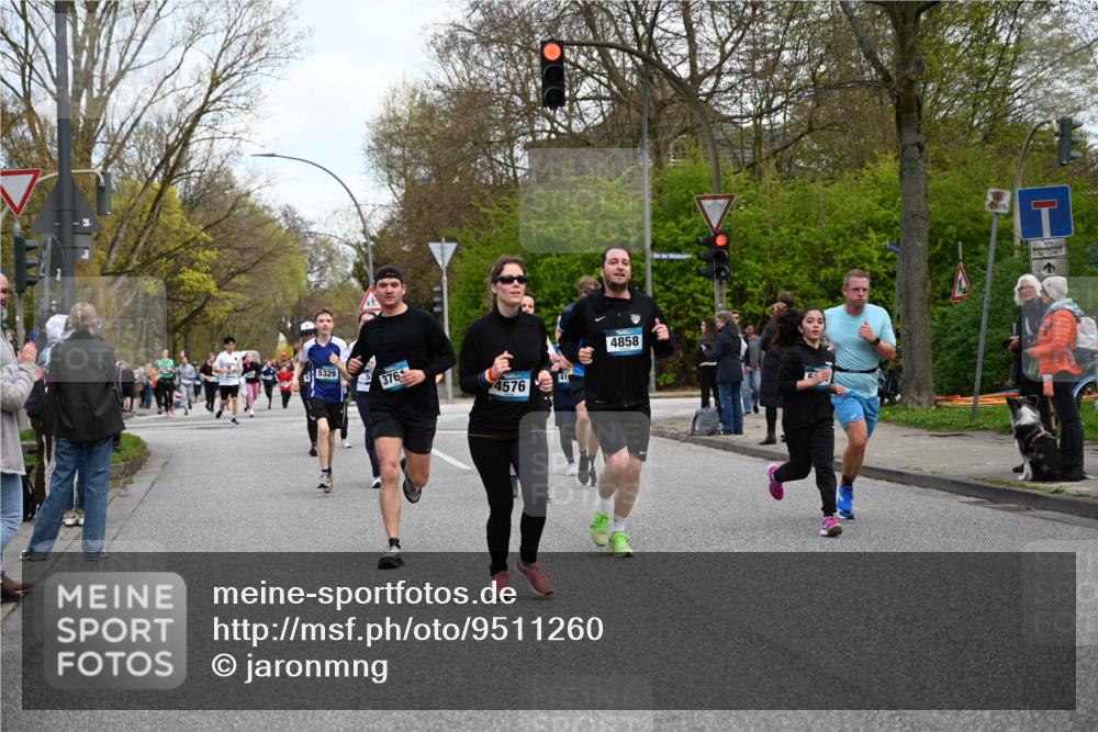 12.04.2026 - 45. Internationalen Wilhelmsburger Insellauf J. Mangold http://msf.ph/oto/9511260 12.04.2026 13:02:31 Ziel 4817, 4818, 4966, 2278, 2292, 2057, 5068, 3858, 3859, 4525, 4072, 2086, 5827, 4310, 4308, 5165, 4584, 5123, 5177, 5178, 5658, 4235, 3128, 5175, 3510, 4618, 4617, 4990, 3170, 4719, 4854, 3761, 4253, 5022, 4239, 3618, 3784, 5329, 5330, 4099, 4576, 4100, 4576, 4100, 2023, 5091, 5072, 5061, 4858, 5730, 4760, 5197, 5077, 5151, 4805, 4797, 4123, 4650, 5162, 4816, 3454, 3062, 4523, 2704, 4413, 5428, 2938, 5116, 4267, 2939 meine-sportfotos.de