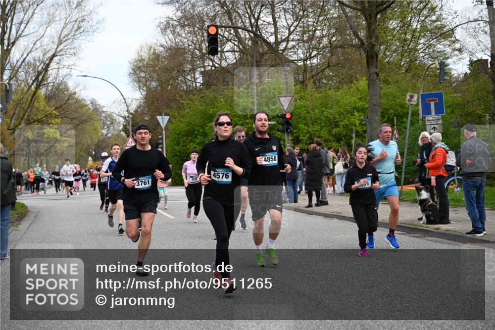 12.04.2026 - 45. Internationalen Wilhelmsburger Insellauf J. Mangold http://msf.ph/oto/9511265 12.04.2026 13:02:31 Ziel 4817, 4818, 4966, 2278, 2292, 2057, 5068, 3858, 3859, 4525, 4072, 2086, 5827, 4310, 4308, 5165, 4584, 5123, 5177, 5178, 5658, 4235, 3128, 5175, 3510, 4618, 4617, 4990, 3170, 4719, 4854, 3761, 4253, 5022, 4239, 3618, 3784, 5329, 5330, 4099, 4576, 4100, 4576, 4100, 2023, 5091, 5072, 5061, 4858, 5730, 4760, 5197, 5077, 5151, 4805, 4797, 4123, 4650, 5162, 4816, 3454, 3062, 4523, 2704, 4413, 5428, 2938, 5116, 4267, 2939 meine-sportfotos.de