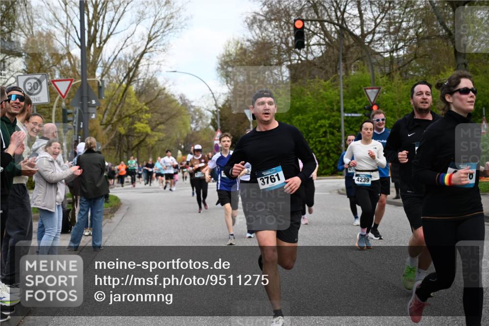 12.04.2026 - 45. Internationalen Wilhelmsburger Insellauf J. Mangold http://msf.ph/oto/9511275 12.04.2026 13:02:32 Ziel 4966, 2278, 2292, 2057, 5068, 3858, 3859, 4525, 4072, 2086, 5827, 4310, 4308, 5165, 4584, 5123, 5177, 5178, 5658, 4235, 3128, 5175, 3510, 4618, 4617, 4990, 3170, 4719, 4854, 3761, 4253, 5022, 4239, 3618, 3784, 5329, 5330, 4099, 4576, 4100, 2023, 5091, 2023, 5091, 5072, 5061, 4858, 5730, 4760, 5197, 5077, 5151, 4805, 4797, 4123, 4123, 4650, 5162, 4816, 3454, 3062, 4523, 2704, 4413, 5428, 2938, 5116, 4267, 2939, 5138 meine-sportfotos.de