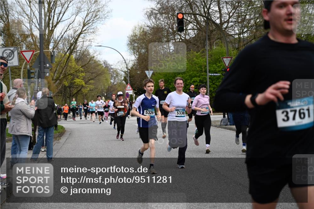 12.04.2026 - 45. Internationalen Wilhelmsburger Insellauf J. Mangold http://msf.ph/oto/9511281 12.04.2026 13:02:33 Ziel 2278, 2292, 2057, 5068, 3858, 3859, 4525, 4072, 2086, 5827, 4310, 4308, 5165, 4584, 5123, 5177, 5178, 5658, 4235, 3128, 5175, 3510, 4618, 4617, 4990, 3170, 4719, 4854, 3761, 4253, 5022, 4239, 3618, 3784, 5329, 5330, 4099, 4576, 4100, 2023, 5091, 5072, 5061, 4858, 5730, 4760, 5197, 5077, 5151, 4805, 4797, 4123, 4650, 4650, 5162, 4816, 3454, 3062, 4523, 2704, 4413, 5428, 2938, 5116, 4267, 2939, 5138, 3489 meine-sportfotos.de
