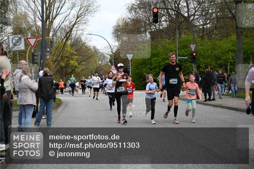 12.04.2026 - 45. Internationalen Wilhelmsburger Insellauf J. Mangold http://msf.ph/oto/9511303 12.04.2026 13:02:36 Ziel 4072, 2086, 5827, 4310, 4308, 5165, 4584, 5123, 5177, 5178, 5658, 4235, 3128, 5175, 3510, 4618, 4617, 4990, 3170, 4719, 4854, 3761, 4253, 5022, 4239, 3618, 3784, 5329, 5330, 4099, 4576, 4100, 2023, 5091, 5072, 5061, 4858, 5730, 4760, 5197, 5077, 5151, 4805, 4797, 4123, 4650, 5162, 4816, 5162, 4816, 3454, 3062, 4523, 2704, 4413, 5428, 2938, 5116, 4267, 2939, 5138, 3489, 5683 meine-sportfotos.de