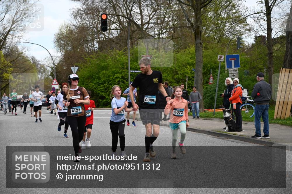 12.04.2026 - 45. Internationalen Wilhelmsburger Insellauf J. Mangold http://msf.ph/oto/9511312 12.04.2026 13:02:37 Ziel 4310, 4308, 5165, 4584, 5123, 5177, 5178, 5658, 4235, 3128, 5175, 3510, 4618, 4617, 4990, 3170, 4719, 4854, 3761, 4253, 5022, 4239, 3618, 3784, 5329, 5330, 4099, 4576, 4100, 2023, 5091, 5072, 5061, 4858, 5730, 5061, 4858, 5730, 4760, 5197, 5077, 5151, 4805, 4797, 4123, 4650, 5162, 4816, 3454, 3062, 4523, 2704, 4413, 5428, 2938, 5116, 4267, 2939, 5138, 3489, 5683 meine-sportfotos.de