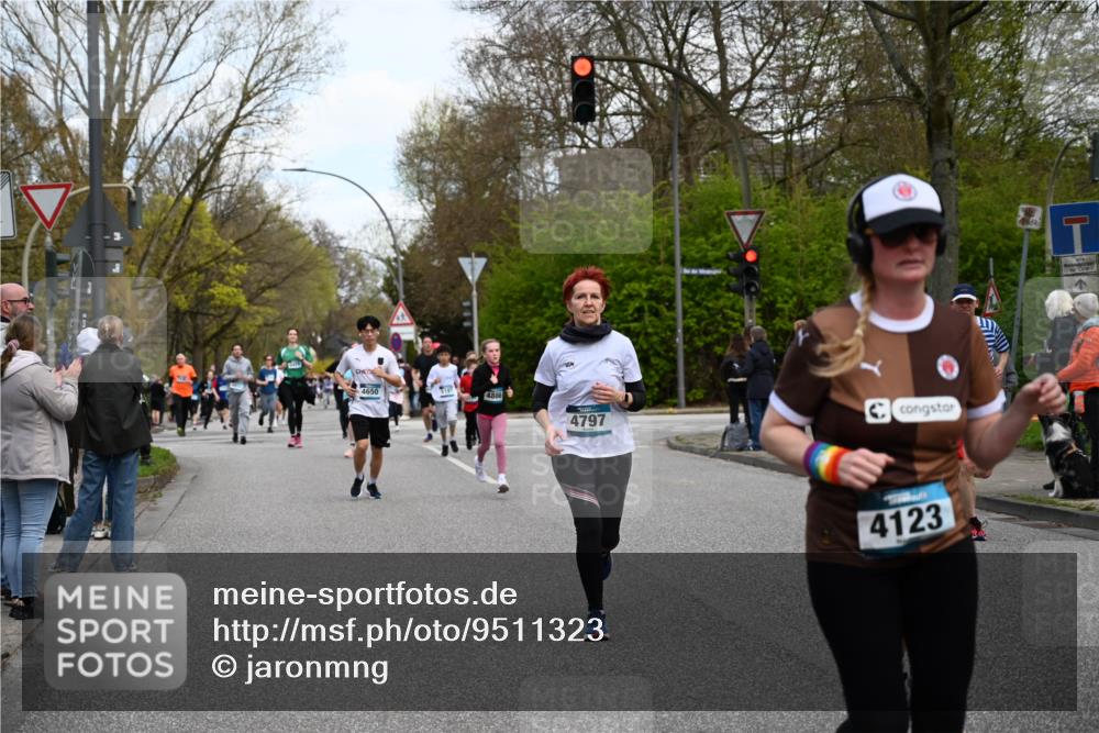 12.04.2026 - 45. Internationalen Wilhelmsburger Insellauf J. Mangold http://msf.ph/oto/9511323 12.04.2026 13:02:39 Ziel 4584, 5123, 5177, 5178, 5658, 4235, 3128, 5175, 3510, 4618, 4617, 4990, 3170, 4719, 4854, 3761, 4253, 5022, 4239, 3618, 3784, 5329, 5330, 4099, 4576, 4100, 2023, 5091, 5072, 5061, 4858, 5730, 4760, 5197, 5077, 5151, 4805, 4797, 4123, 4650, 5162, 4816, 3454, 3062, 3454, 3062, 4523, 2704, 4413, 5428, 2938, 5116, 4267, 2939, 5138, 3489, 5683, 5436 meine-sportfotos.de