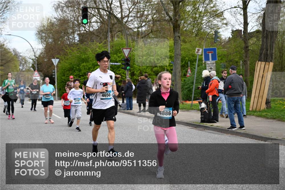 12.04.2026 - 45. Internationalen Wilhelmsburger Insellauf J. Mangold http://msf.ph/oto/9511356 12.04.2026 13:02:43 Ziel 5177, 5178, 5658, 4235, 3128, 5175, 3510, 4618, 4617, 4990, 3170, 4719, 4854, 3761, 4253, 5022, 4239, 3618, 3784, 5329, 5330, 4099, 4576, 4100, 2023, 5091, 5072, 5061, 4858, 5730, 4760, 5197, 5077, 5151, 4805, 4797, 4123, 4650, 5162, 4816, 3454, 3062, 4523, 2704, 4413, 5428, 2938, 5116, 4267, 2939, 5428, 2938, 5116, 4267, 2939, 5138, 3489, 5683, 5436, 3313, 5470, 4743 meine-sportfotos.de