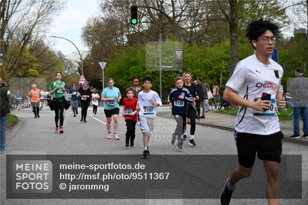 12.04.2026 - 45. Internationalen Wilhelmsburger Insellauf J. Mangold http://msf.ph/oto/9511367 12.04.2026 13:02:45 Ziel 4235, 3128, 5175, 3510, 4618, 4617, 4990, 3170, 4719, 4854, 3761, 4253, 5022, 4239, 3618, 3784, 5329, 5330, 4099, 4576, 4100, 2023, 5091, 5072, 5061, 4858, 5730, 4760, 5197, 5077, 5151, 4805, 4797, 4123, 4650, 4650, 5162, 4816, 3454, 3062, 4523, 2704, 4413, 5428, 2938, 5116, 4267, 2939, 5138, 3489, 3489, 5683, 5436, 3313, 5470, 4743, 4323, 3962, 3652 meine-sportfotos.de